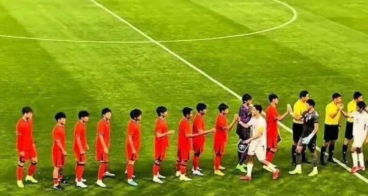 hthapp下载-1-0绝杀!恭喜U19国足,中国队爆冷险胜赢球,球迷欢呼